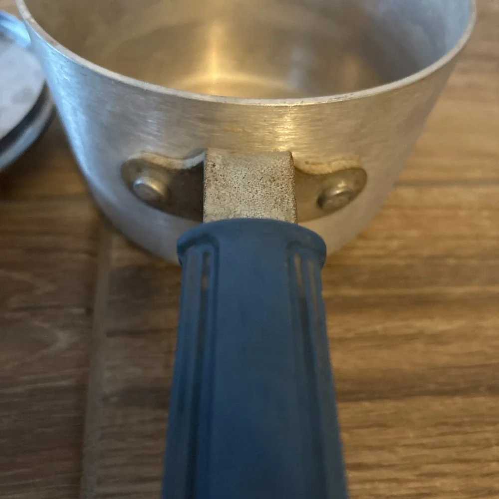 Vintage wear-ever sauce pan aluminum plus inner clad
